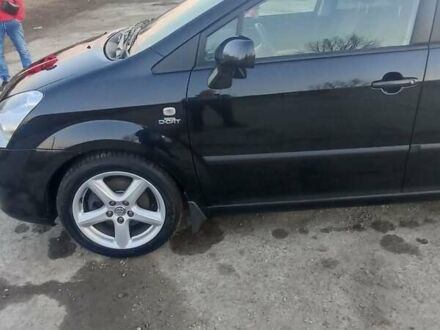 Черный Тойота Королла Версо, объемом двигателя 2.2 л и пробегом 221 тыс. км за 6300 $, фото 1 на Automoto.ua