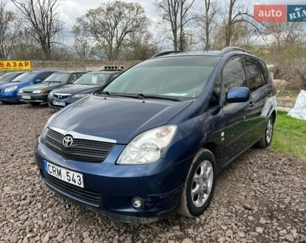 Черный Тойота Королла Версо, объемом двигателя 2 л и пробегом 200 тыс. км за 2000 $, фото 1 на Automoto.ua