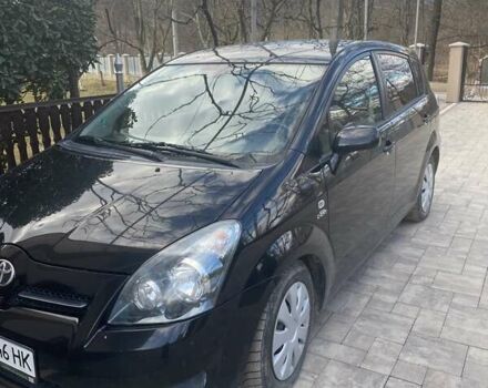 Черный Тойота Королла Версо, объемом двигателя 2.2 л и пробегом 250 тыс. км за 6800 $, фото 1 на Automoto.ua