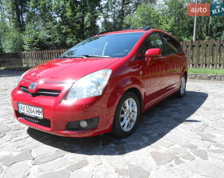 Красный Тойота Королла Версо, объемом двигателя 2.23 л и пробегом 198 тыс. км за 8200 $, фото 1 на Automoto.ua