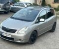 Сірий Тойота Королла Версо, об'ємом двигуна 2 л та пробігом 380 тис. км за 2300 $, фото 1 на Automoto.ua