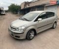 Серый Тойота Королла Версо, объемом двигателя 2 л и пробегом 230 тыс. км за 4900 $, фото 1 на Automoto.ua
