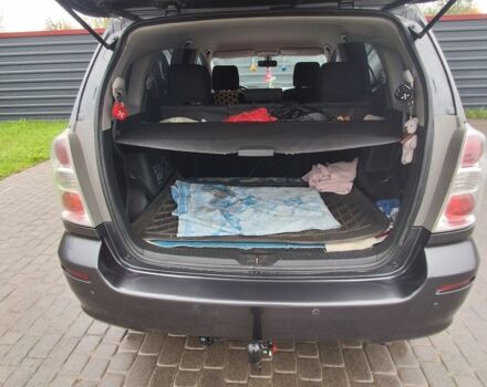 Сірий Тойота Королла Версо, об'ємом двигуна 2.2 л та пробігом 330 тис. км за 6800 $, фото 7 на Automoto.ua