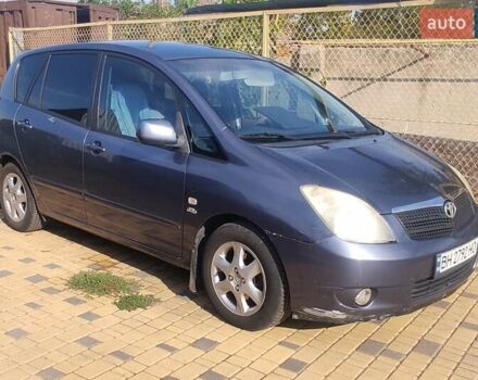 Серый Тойота Королла Версо, объемом двигателя 2 л и пробегом 60 тыс. км за 3800 $, фото 1 на Automoto.ua