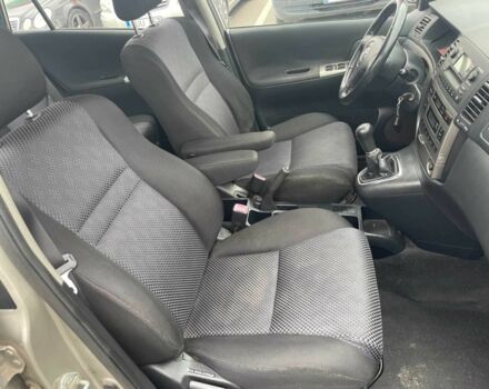 Сірий Тойота Королла Версо, об'ємом двигуна 2 л та пробігом 206 тис. км за 3250 $, фото 15 на Automoto.ua