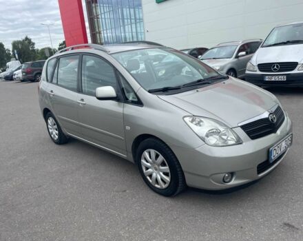 Сірий Тойота Королла Версо, об'ємом двигуна 2 л та пробігом 206 тис. км за 3250 $, фото 3 на Automoto.ua