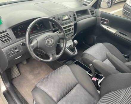 Сірий Тойота Королла Версо, об'ємом двигуна 2 л та пробігом 206 тис. км за 3250 $, фото 12 на Automoto.ua