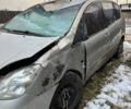 Серый Тойота Королла Версо, объемом двигателя 1.6 л и пробегом 350 тыс. км за 1500 $, фото 1 на Automoto.ua