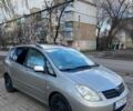 Сірий Тойота Королла Версо, об'ємом двигуна 2 л та пробігом 300 тис. км за 2700 $, фото 1 на Automoto.ua