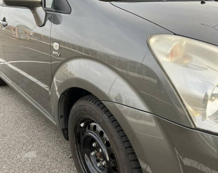 Сірий Тойота Королла Версо, об'ємом двигуна 1.8 л та пробігом 225 тис. км за 6300 $, фото 3 на Automoto.ua