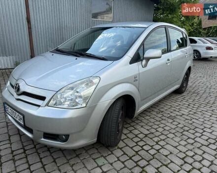 Сірий Тойота Королла Версо, об'ємом двигуна 2 л та пробігом 225 тис. км за 5100 $, фото 4 на Automoto.ua