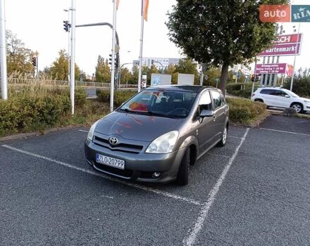 Сірий Тойота Королла Версо, об'ємом двигуна 2 л та пробігом 297 тис. км за 1992 $, фото 1 на Automoto.ua