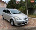 Сірий Тойота Королла Версо, об'ємом двигуна 2 л та пробігом 215 тис. км за 5100 $, фото 1 на Automoto.ua