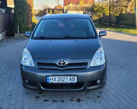 Серый Тойота Королла Версо, объемом двигателя 2 л и пробегом 313 тыс. км за 5700 $, фото 9 на Automoto.ua