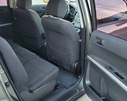 Серый Тойота Королла Версо, объемом двигателя 2 л и пробегом 313 тыс. км за 5700 $, фото 12 на Automoto.ua