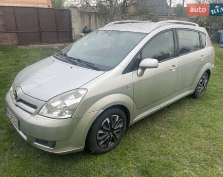 Серый Тойота Королла Версо, объемом двигателя 2.2 л и пробегом 400 тыс. км за 4500 $, фото 12 на Automoto.ua