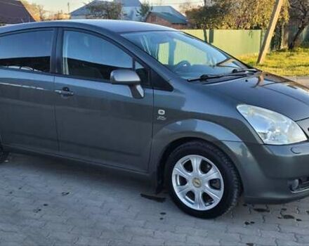 Серый Тойота Королла Версо, объемом двигателя 2 л и пробегом 313 тыс. км за 5700 $, фото 8 на Automoto.ua