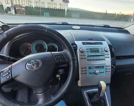 Серый Тойота Королла Версо, объемом двигателя 2 л и пробегом 313 тыс. км за 5700 $, фото 26 на Automoto.ua