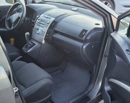 Серый Тойота Королла Версо, объемом двигателя 2 л и пробегом 313 тыс. км за 5700 $, фото 16 на Automoto.ua