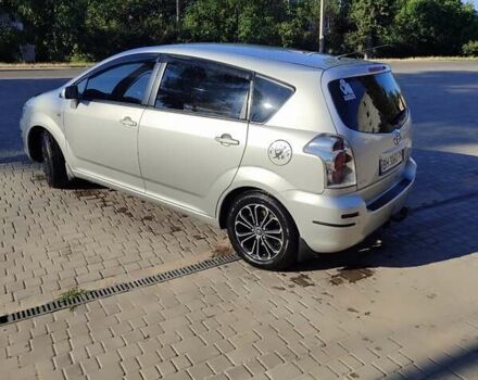 Серый Тойота Королла Версо, объемом двигателя 1.79 л и пробегом 247 тыс. км за 7900 $, фото 1 на Automoto.ua