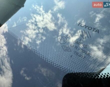 Сірий Тойота Королла Версо, об'ємом двигуна 2 л та пробігом 225 тис. км за 5100 $, фото 13 на Automoto.ua