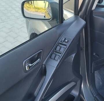 Серый Тойота Королла Версо, объемом двигателя 2 л и пробегом 313 тыс. км за 5700 $, фото 24 на Automoto.ua