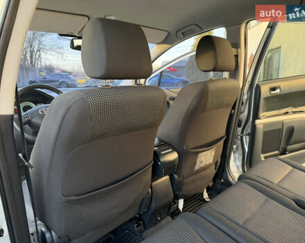 Серый Тойота Королла Версо, объемом двигателя 2.2 л и пробегом 268 тыс. км за 7850 $, фото 27 на Automoto.ua