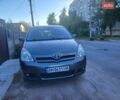 Серый Тойота Королла Версо, объемом двигателя 2.23 л и пробегом 266 тыс. км за 6600 $, фото 1 на Automoto.ua