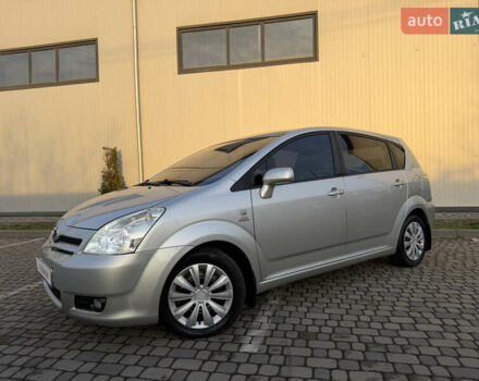 Серый Тойота Королла Версо, объемом двигателя 2.2 л и пробегом 268 тыс. км за 7850 $, фото 9 на Automoto.ua