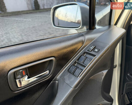 Серый Тойота Королла Версо, объемом двигателя 2.2 л и пробегом 268 тыс. км за 7850 $, фото 29 на Automoto.ua