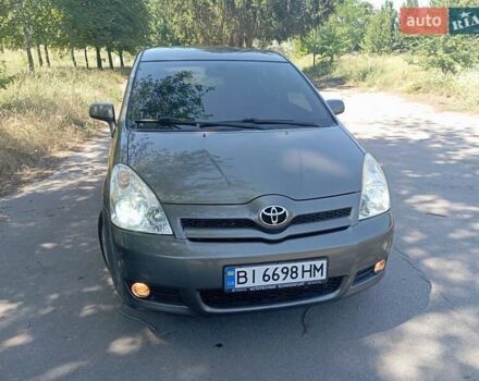 Сірий Тойота Королла Версо, об'ємом двигуна 2.2 л та пробігом 194 тис. км за 7300 $, фото 2 на Automoto.ua