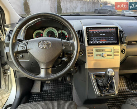 Серый Тойота Королла Версо, объемом двигателя 2.2 л и пробегом 268 тыс. км за 7850 $, фото 47 на Automoto.ua