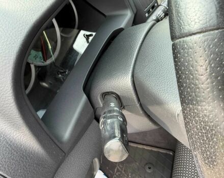 Серый Тойота Королла Версо, объемом двигателя 2.2 л и пробегом 214 тыс. км за 6800 $, фото 11 на Automoto.ua