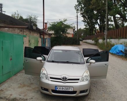 Серый Тойота Королла Версо, объемом двигателя 1.6 л и пробегом 32 тыс. км за 5700 $, фото 2 на Automoto.ua