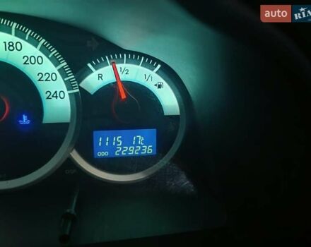 Сірий Тойота Королла Версо, об'ємом двигуна 2.2 л та пробігом 229 тис. км за 6500 $, фото 15 на Automoto.ua