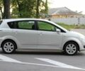 Серый Тойота Королла Версо, объемом двигателя 1.8 л и пробегом 185 тыс. км за 7700 $, фото 2 на Automoto.ua