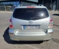 Сірий Тойота Королла Версо, об'ємом двигуна 2.2 л та пробігом 251 тис. км за 7000 $, фото 3 на Automoto.ua