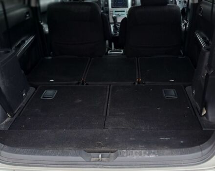 Серый Тойота Королла Версо, объемом двигателя 2.2 л и пробегом 480 тыс. км за 5500 $, фото 6 на Automoto.ua