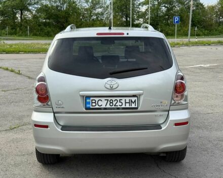 Серый Тойота Королла Версо, объемом двигателя 2.2 л и пробегом 214 тыс. км за 6800 $, фото 8 на Automoto.ua