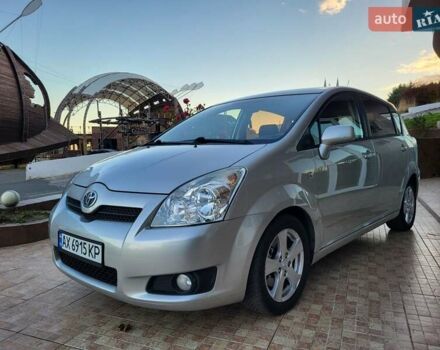 Серый Тойота Королла Версо, объемом двигателя 2.2 л и пробегом 197 тыс. км за 7300 $, фото 73 на Automoto.ua