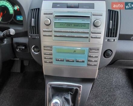 Серый Тойота Королла Версо, объемом двигателя 2.2 л и пробегом 197 тыс. км за 7300 $, фото 32 на Automoto.ua