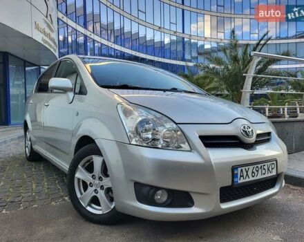 Серый Тойота Королла Версо, объемом двигателя 2.2 л и пробегом 197 тыс. км за 7300 $, фото 85 на Automoto.ua