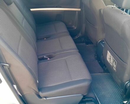 Серый Тойота Королла Версо, объемом двигателя 2 л и пробегом 295 тыс. км за 2699 $, фото 7 на Automoto.ua