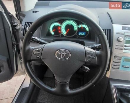 Серый Тойота Королла Версо, объемом двигателя 2.2 л и пробегом 197 тыс. км за 7300 $, фото 35 на Automoto.ua