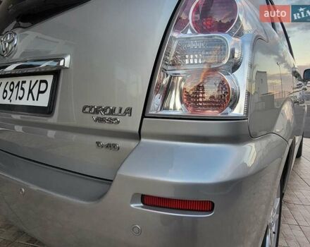 Серый Тойота Королла Версо, объемом двигателя 2.2 л и пробегом 197 тыс. км за 7300 $, фото 21 на Automoto.ua
