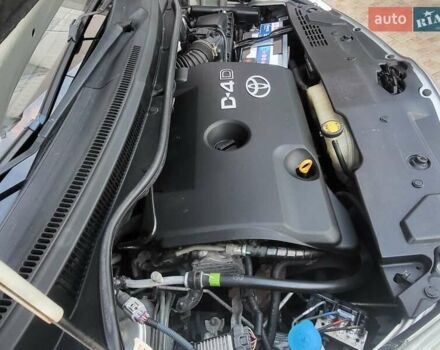 Серый Тойота Королла Версо, объемом двигателя 2.2 л и пробегом 197 тыс. км за 7300 $, фото 27 на Automoto.ua