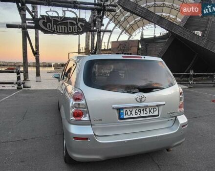Серый Тойота Королла Версо, объемом двигателя 2.2 л и пробегом 197 тыс. км за 7300 $, фото 14 на Automoto.ua