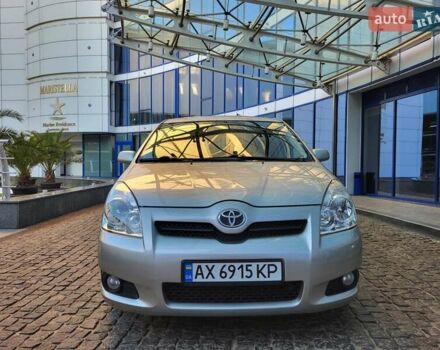 Серый Тойота Королла Версо, объемом двигателя 2.2 л и пробегом 197 тыс. км за 7300 $, фото 104 на Automoto.ua