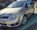Сірий Тойота Королла Версо, об'ємом двигуна 2.2 л та пробігом 320 тис. км за 5013 $, фото 1 на Automoto.ua
