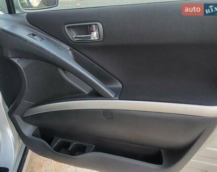 Серый Тойота Королла Версо, объемом двигателя 2.2 л и пробегом 197 тыс. км за 7300 $, фото 30 на Automoto.ua